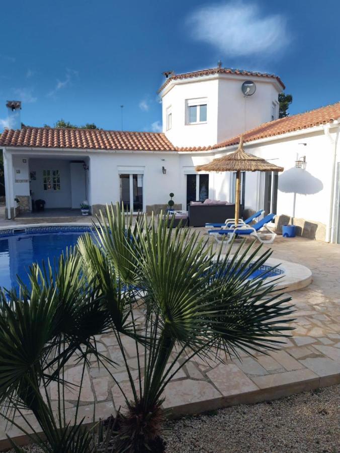 Villa Voor 8 Personen Met Zwembad Calafat Exterior foto