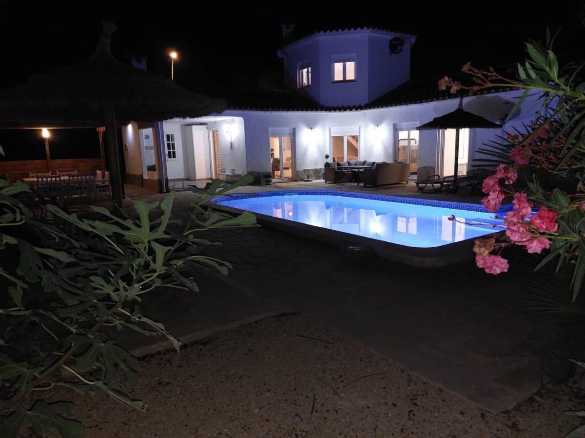 Villa Voor 8 Personen Met Zwembad Calafat Exterior foto